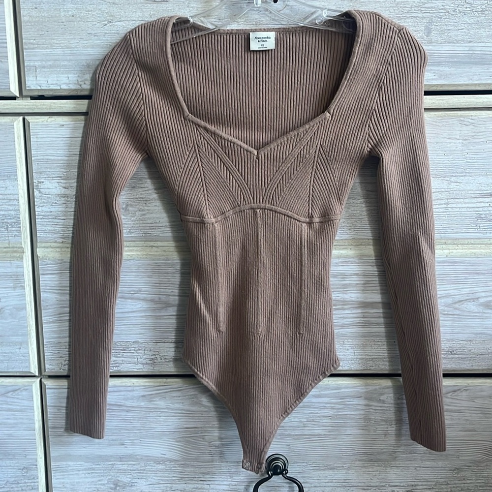 Abercrombie Sweet Heart Sweater Body Suit